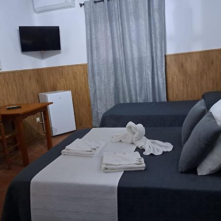 Hostal Brenaverde Ґаусін Екстер'єр фото
