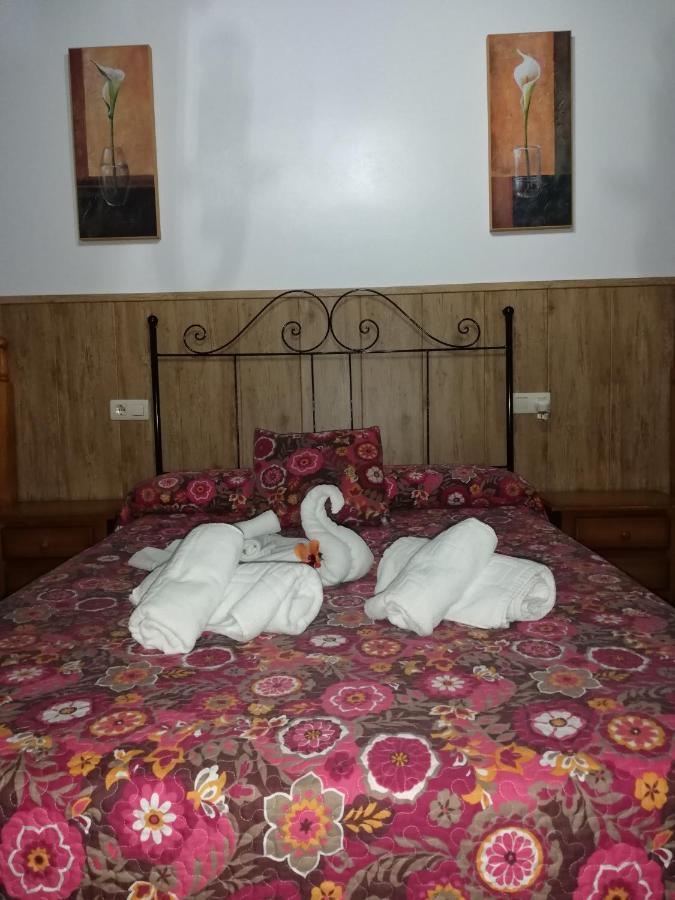 Hostal Brenaverde Ґаусін Екстер'єр фото