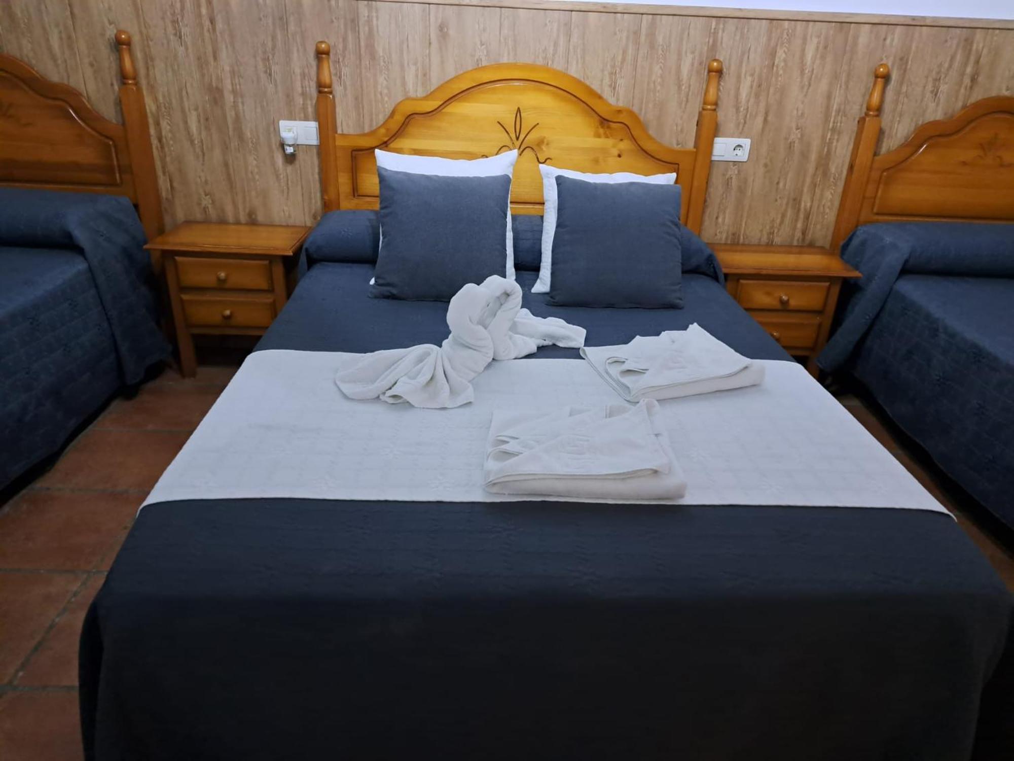 Hostal Brenaverde Ґаусін Екстер'єр фото